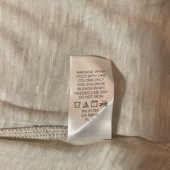 NWT Maurices Graphic T - Shirt - Picture 8 of 11